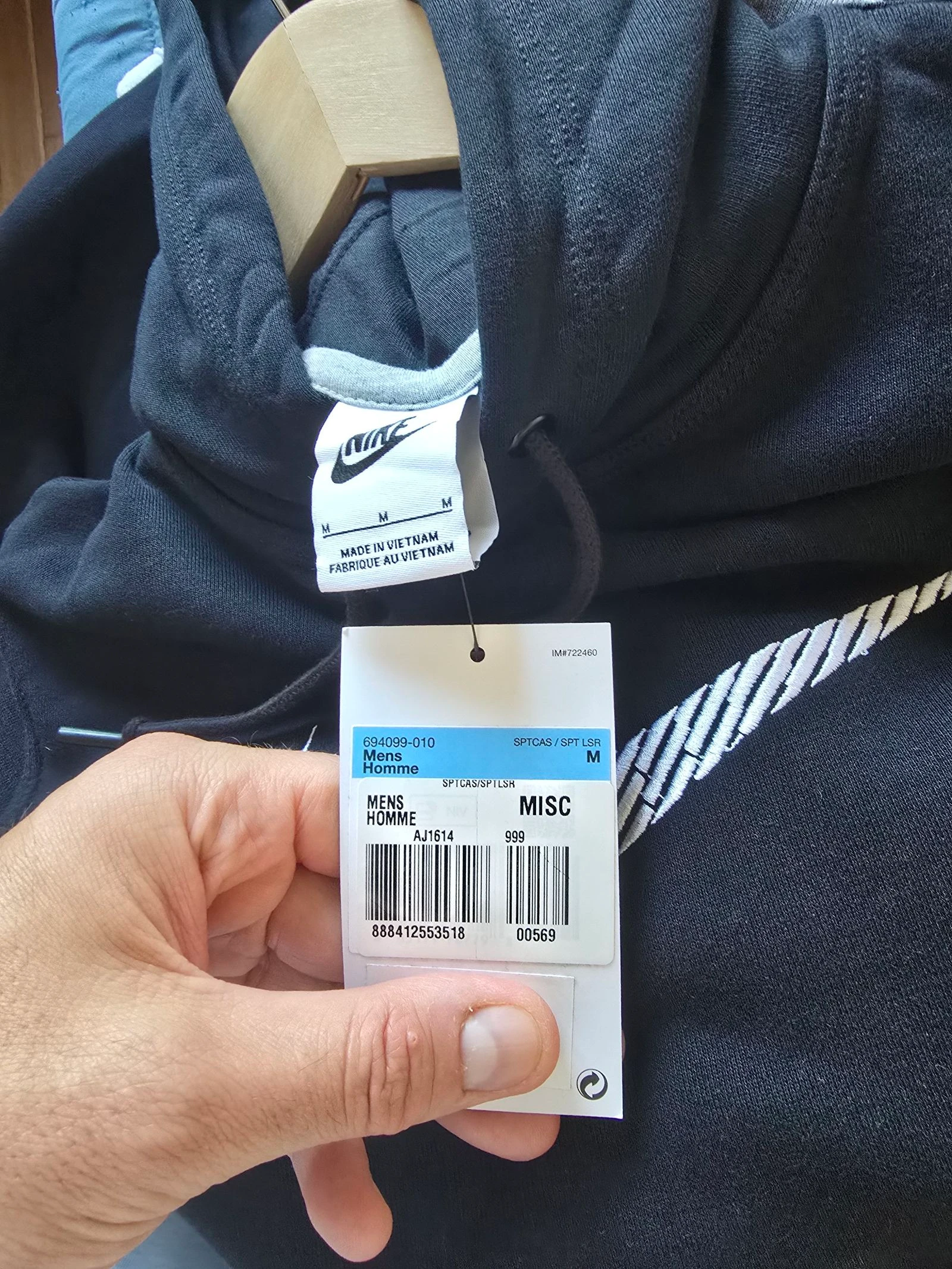 Sudadera Nike Negra con Capucha - Talla M (Nueva con etiquetas) – photo 7